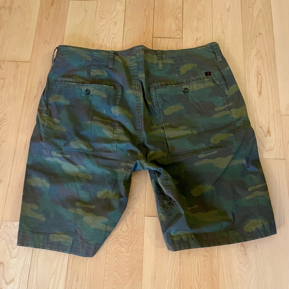 Relwen Cargo Shorts, Size 34, Camouflage